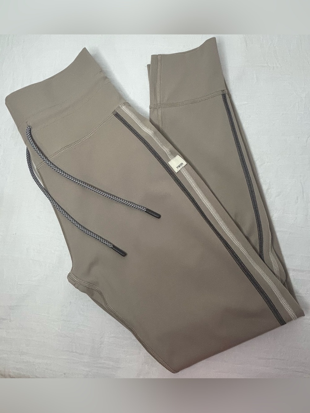 Vuori Taupe High-Rise Leggings with Drawstring